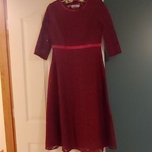 Pretty burgundy bridesmaid dress L